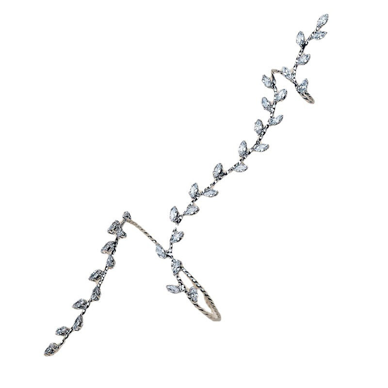 Blatt Hand-Kette – Eleganter Handschmuck für besondere Momente