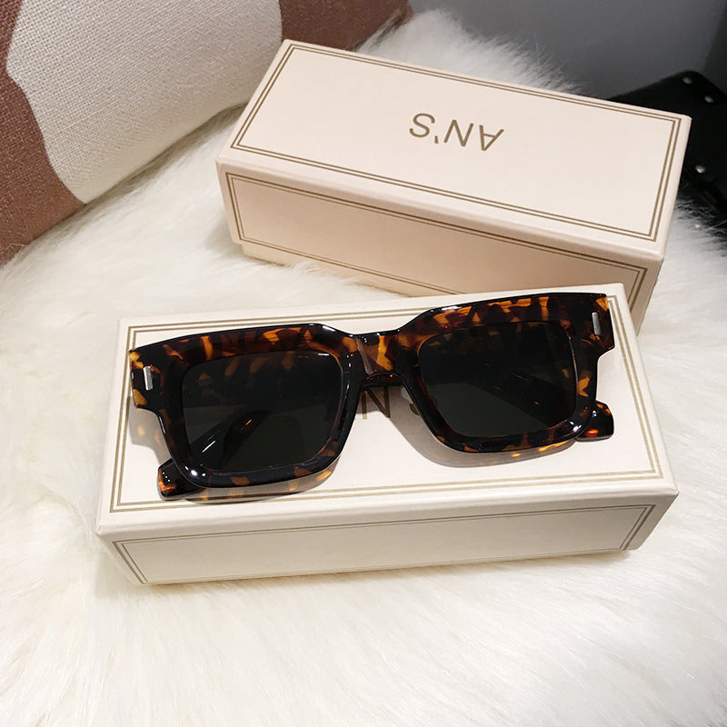 Rectangular Sonnenbrille