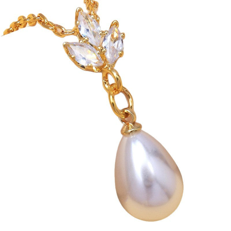 Perlen-Zirkon Collarbone Kette – Elegant & Zeitlos | Gold & Silber