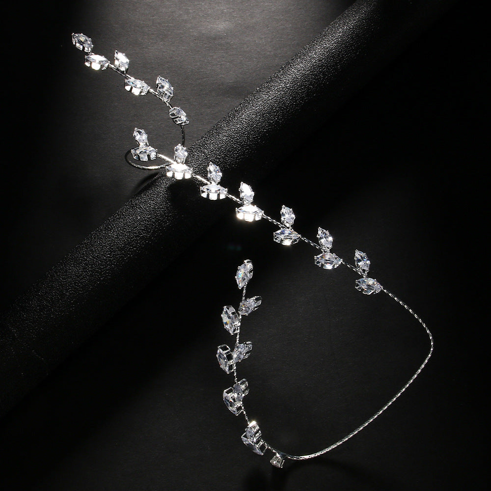 Blatt Hand-Kette – Eleganter Handschmuck für besondere Momente